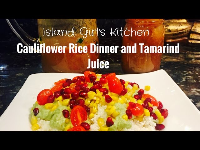 Cauliflower rice with Tamarind and avocado sauce.
